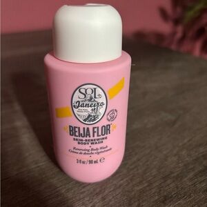 Sol Janiero Beija Flor Bodywash